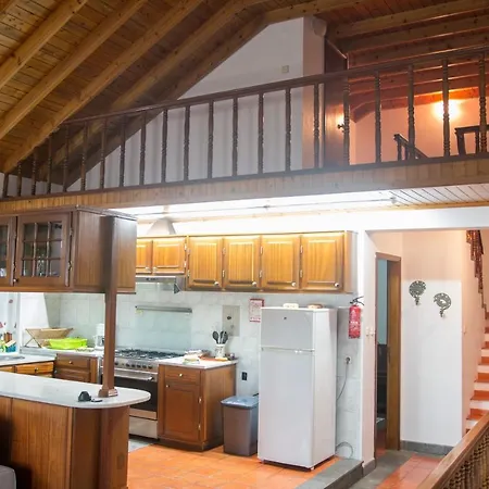 Adega Do Pereirinha Tatil Evi São Roque do Pico