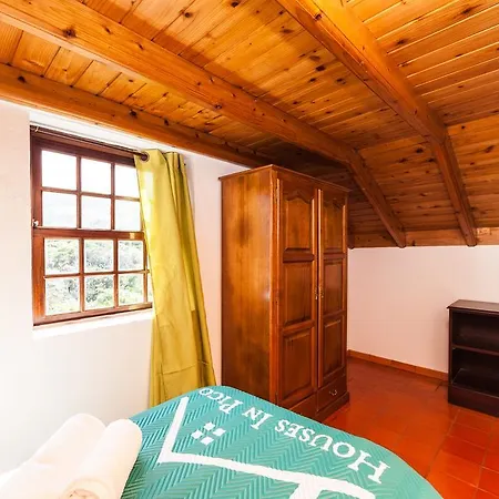 Adega Do Pereirinha * São Roque do Pico